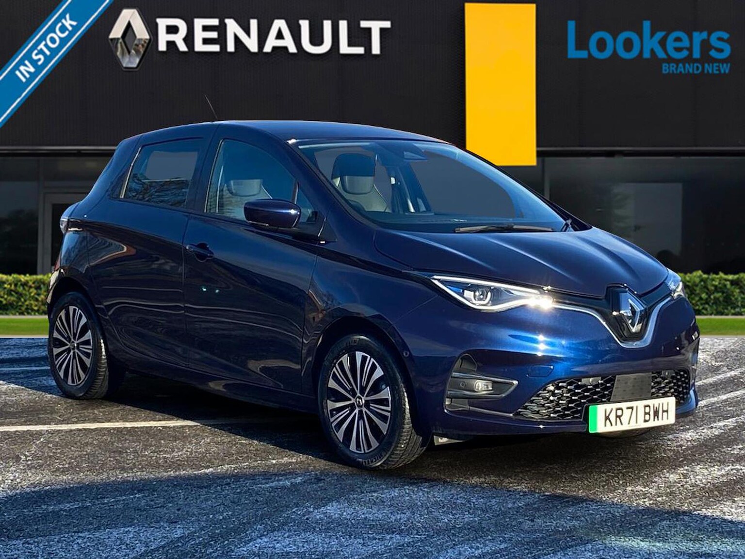 Main listing image - Renault Zoe