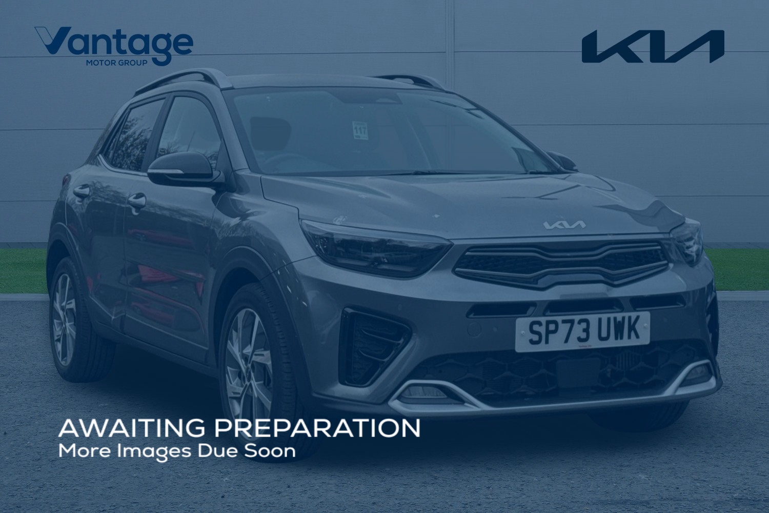 Main listing image - Kia Stonic