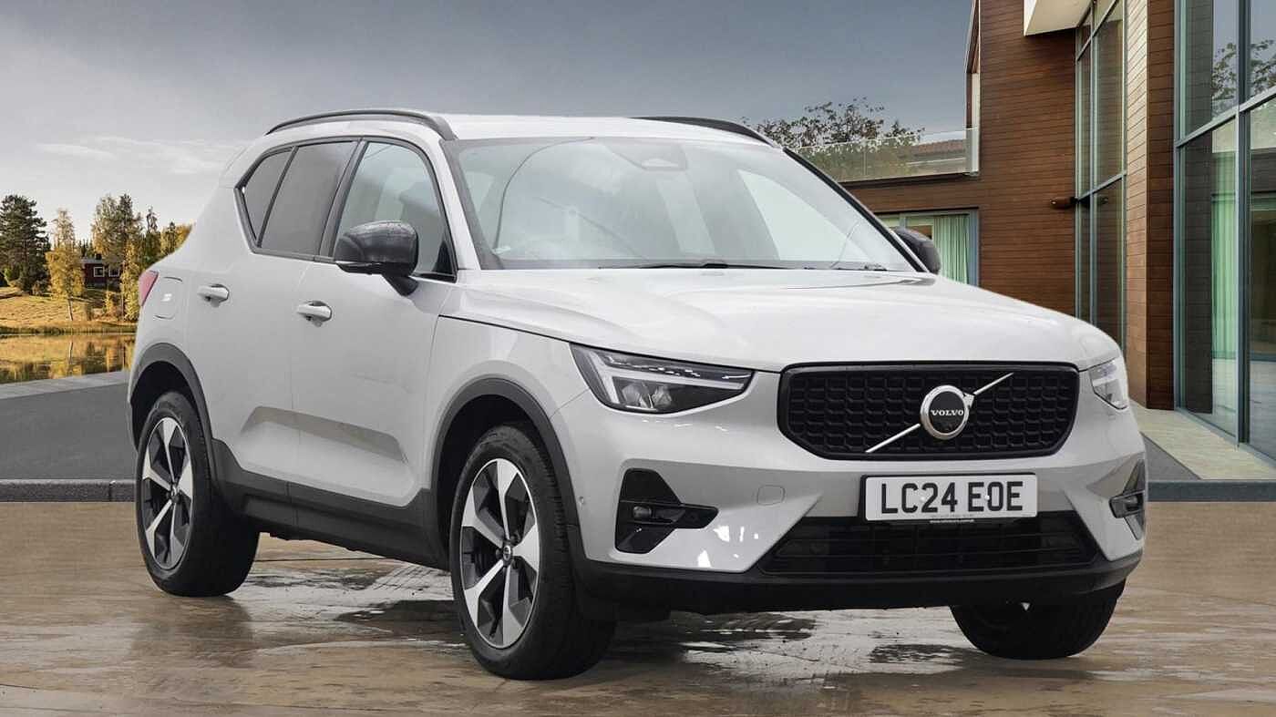 Main listing image - Volvo XC40