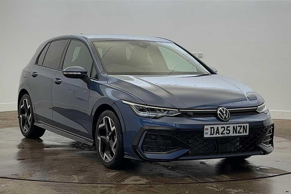 Main listing image - Volkswagen Golf