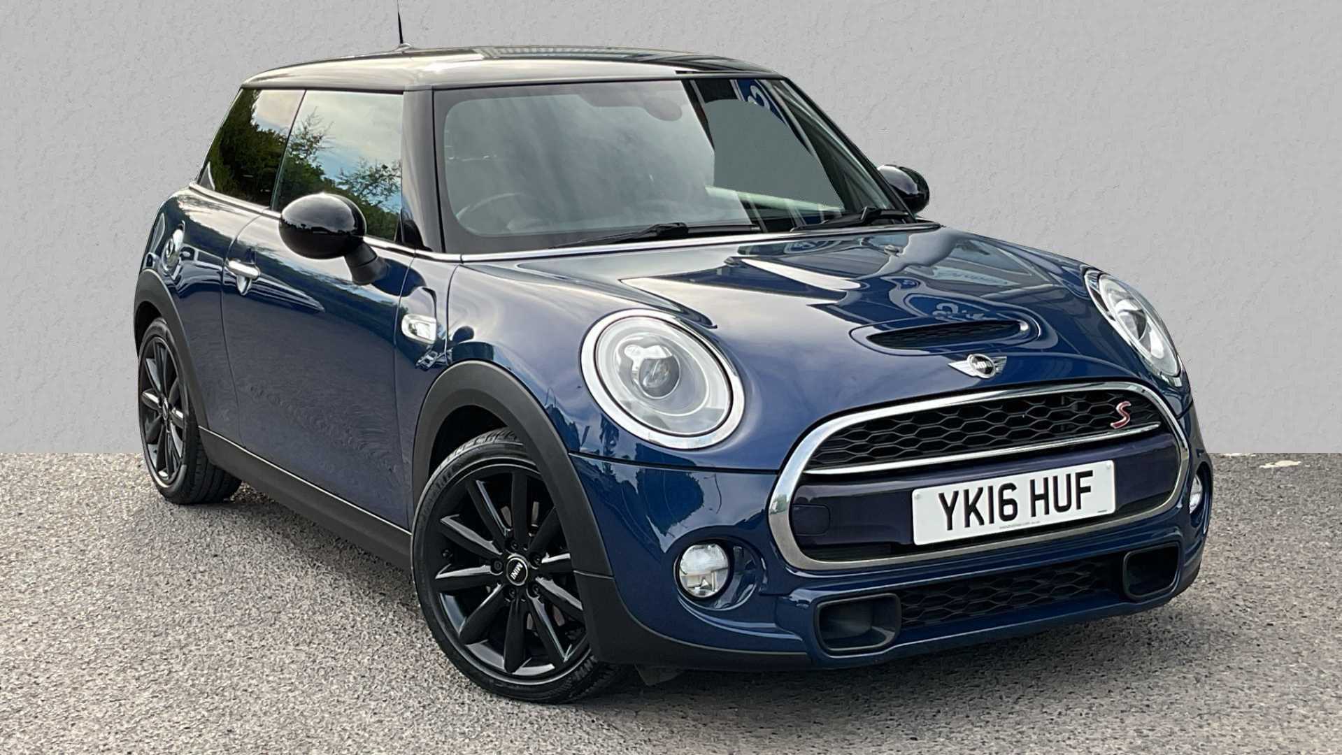 Main listing image - MINI Hatchback