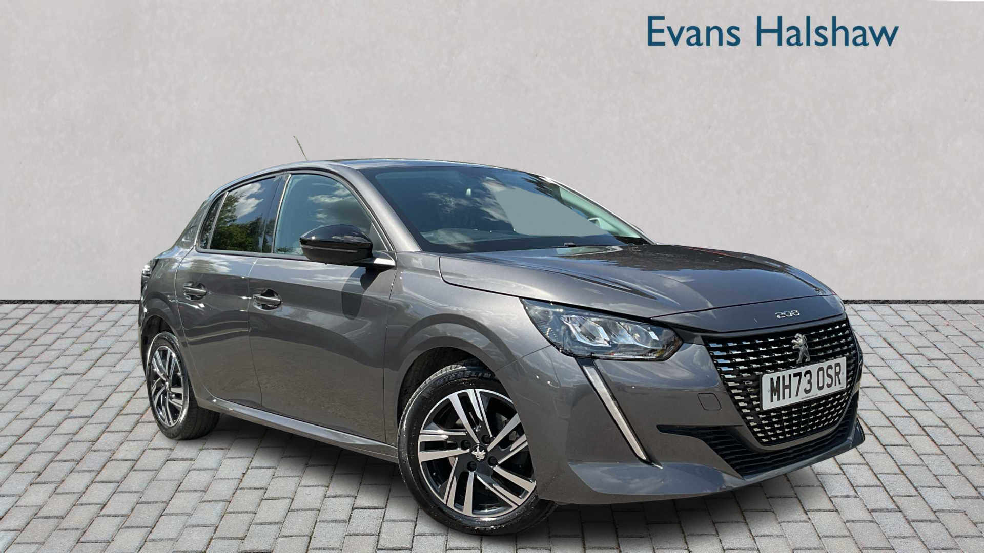 Main listing image - Peugeot 208