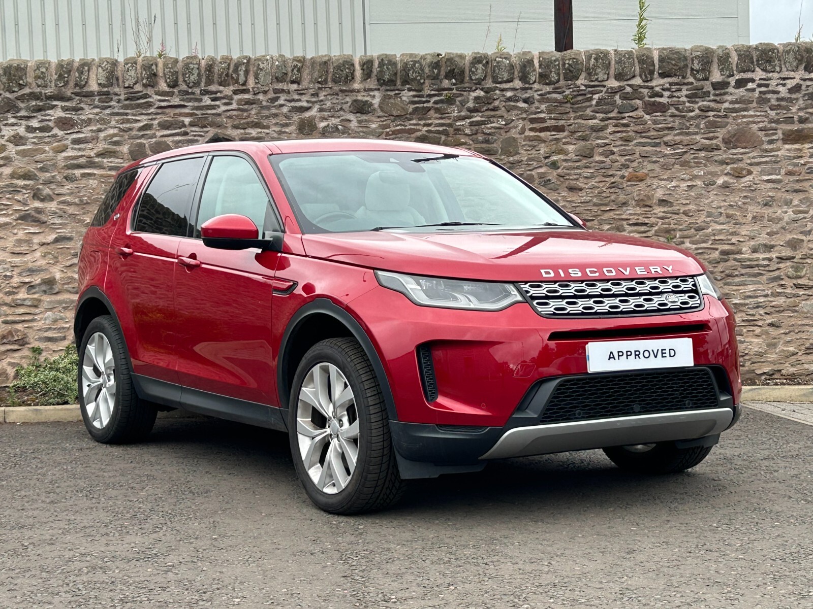 Main listing image - Land Rover Discovery Sport