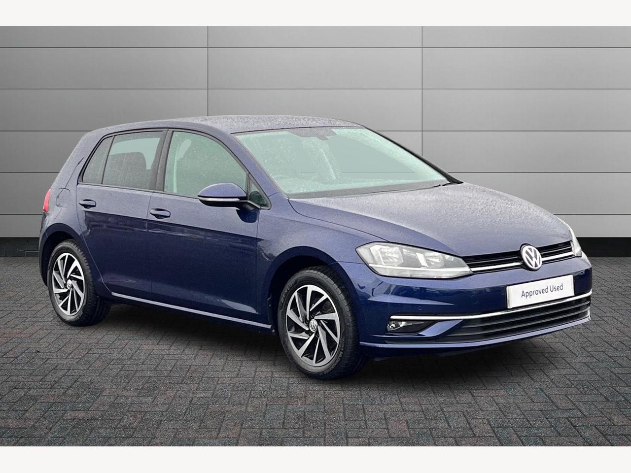 Main listing image - Volkswagen Golf