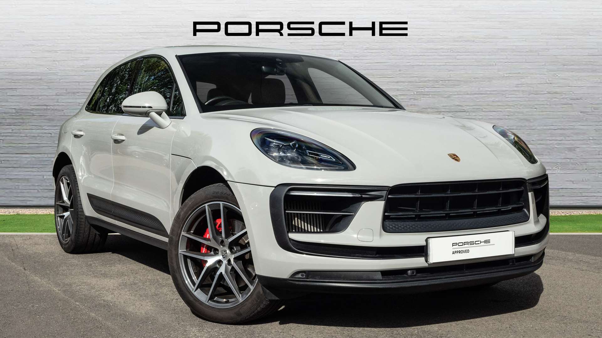 Main listing image - Porsche Macan