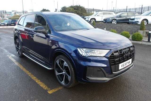 Main listing image - Audi Q7