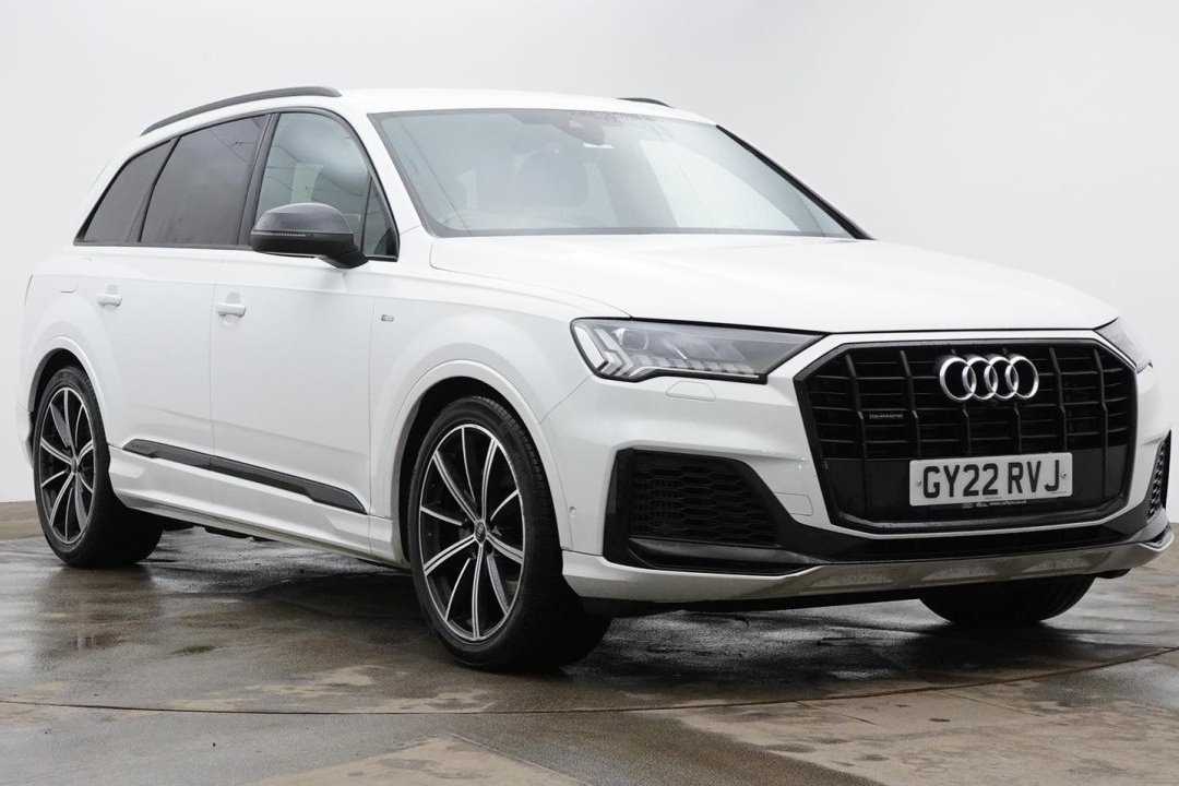 Main listing image - Audi Q7