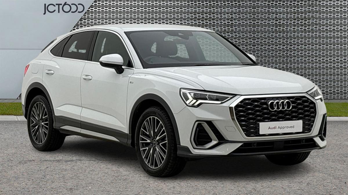 Main listing image - Audi Q3