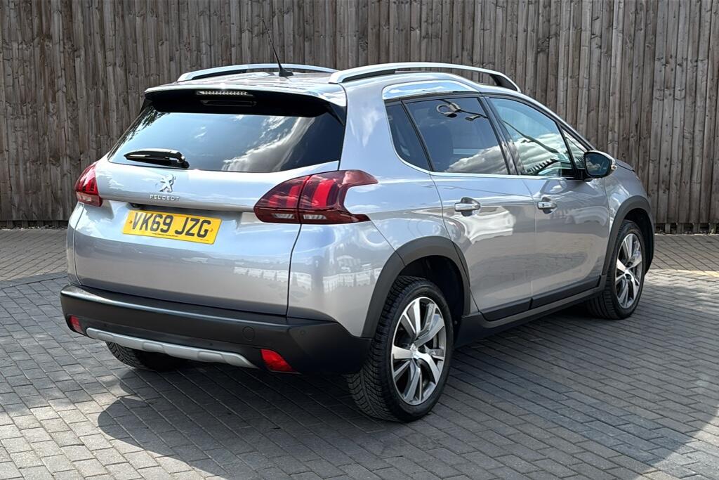 Main listing image - Peugeot 2008