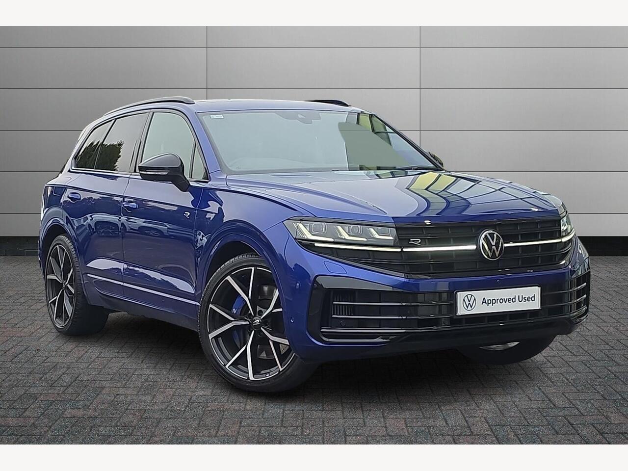 Main listing image - Volkswagen Touareg