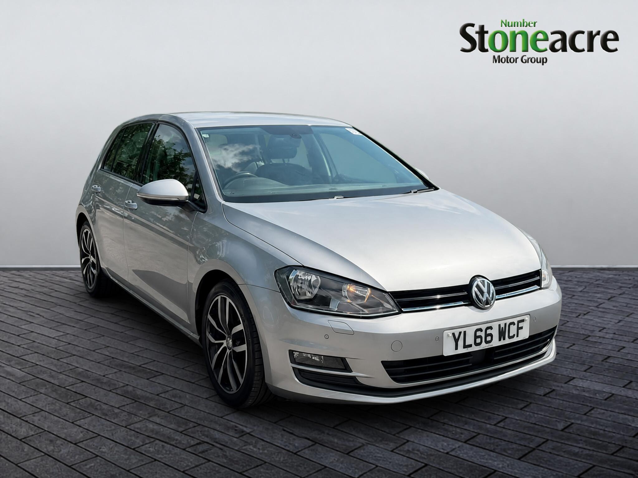 Main listing image - Volkswagen Golf