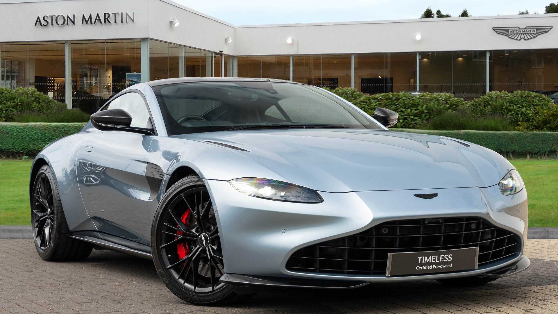 Main listing image - Aston Martin Vantage