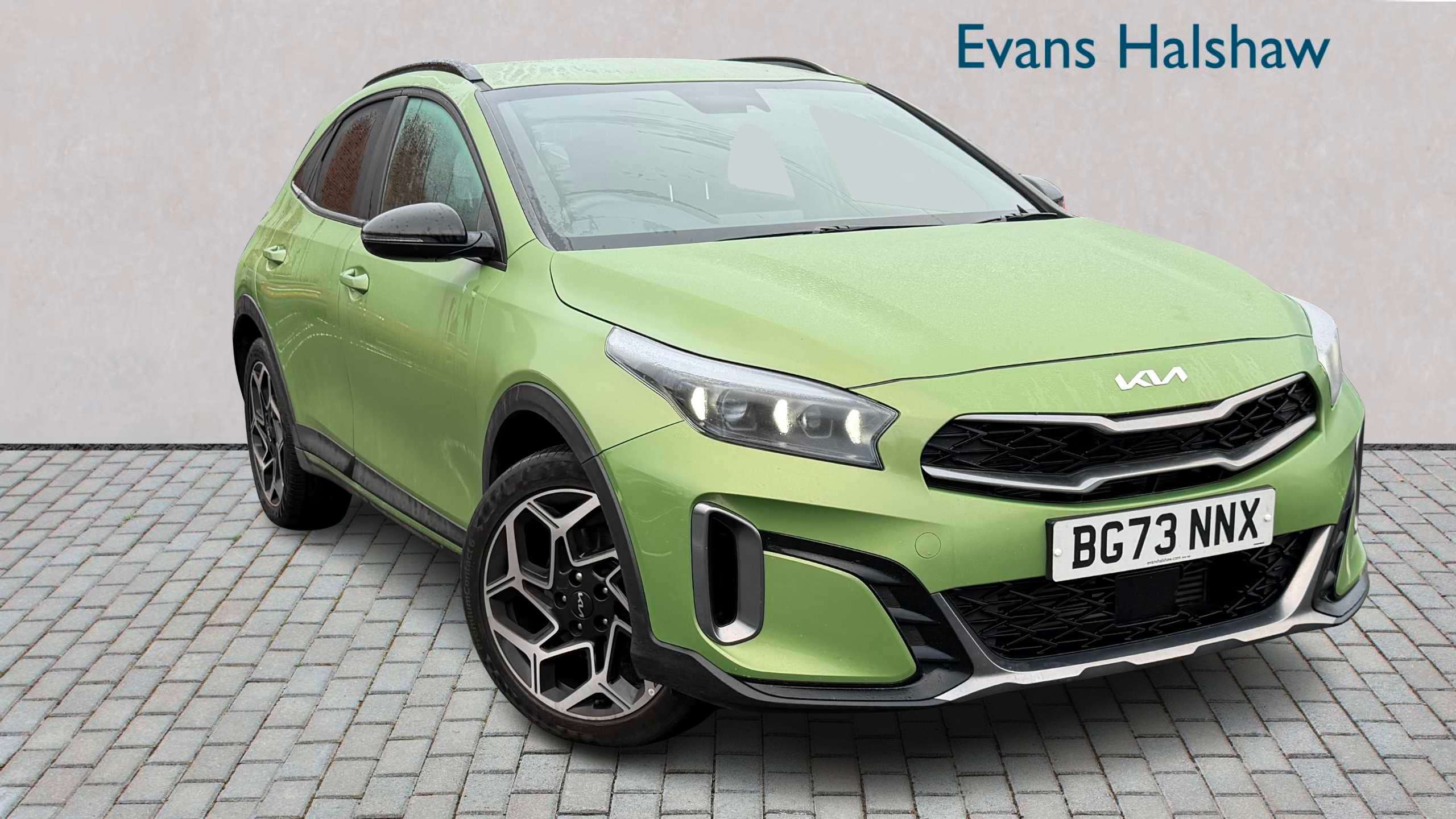 Main listing image - Kia XCeed