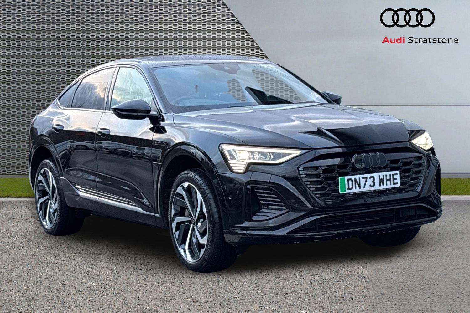 Main listing image - Audi Q8 e-tron