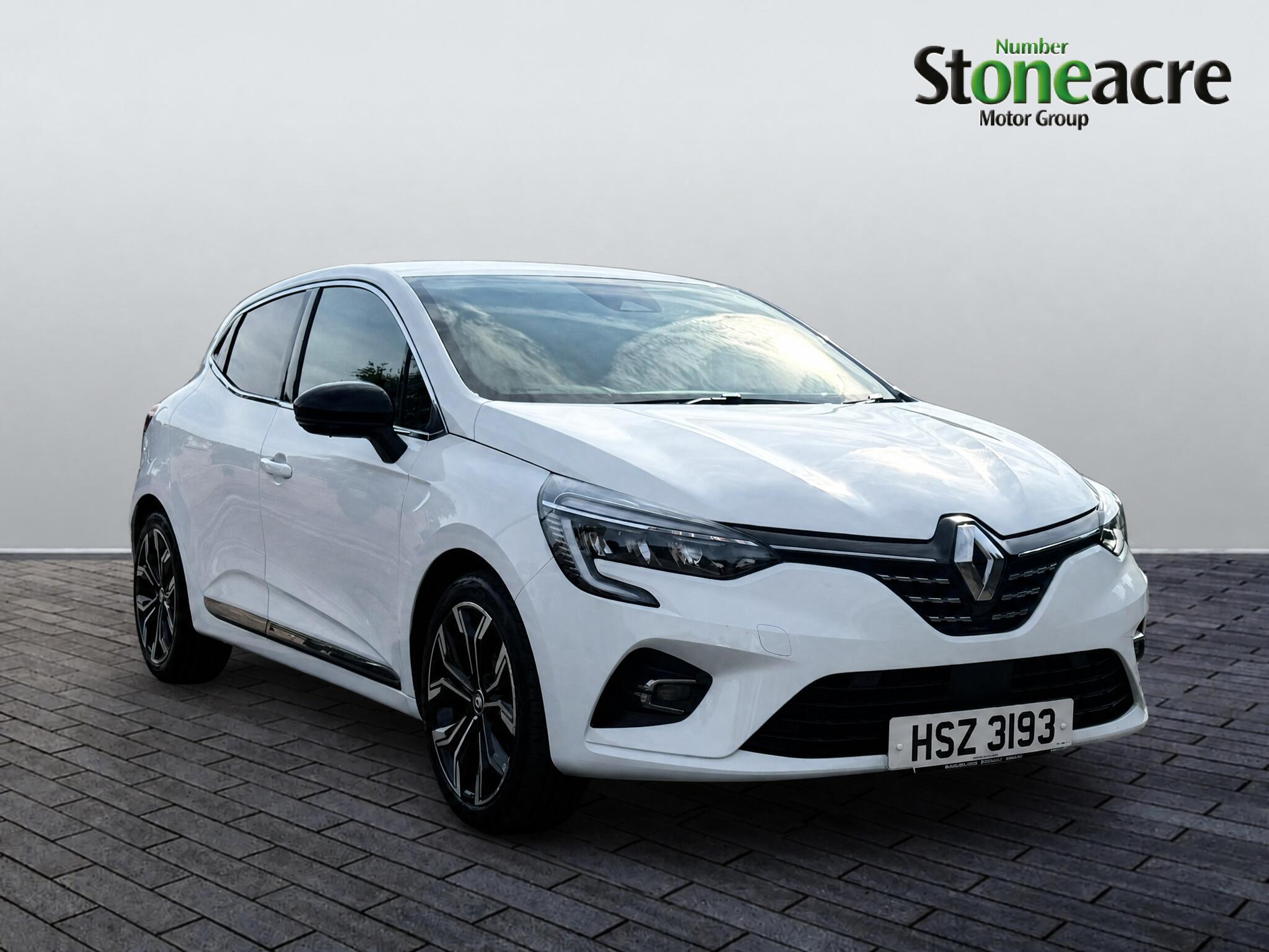 Main listing image - Renault Clio