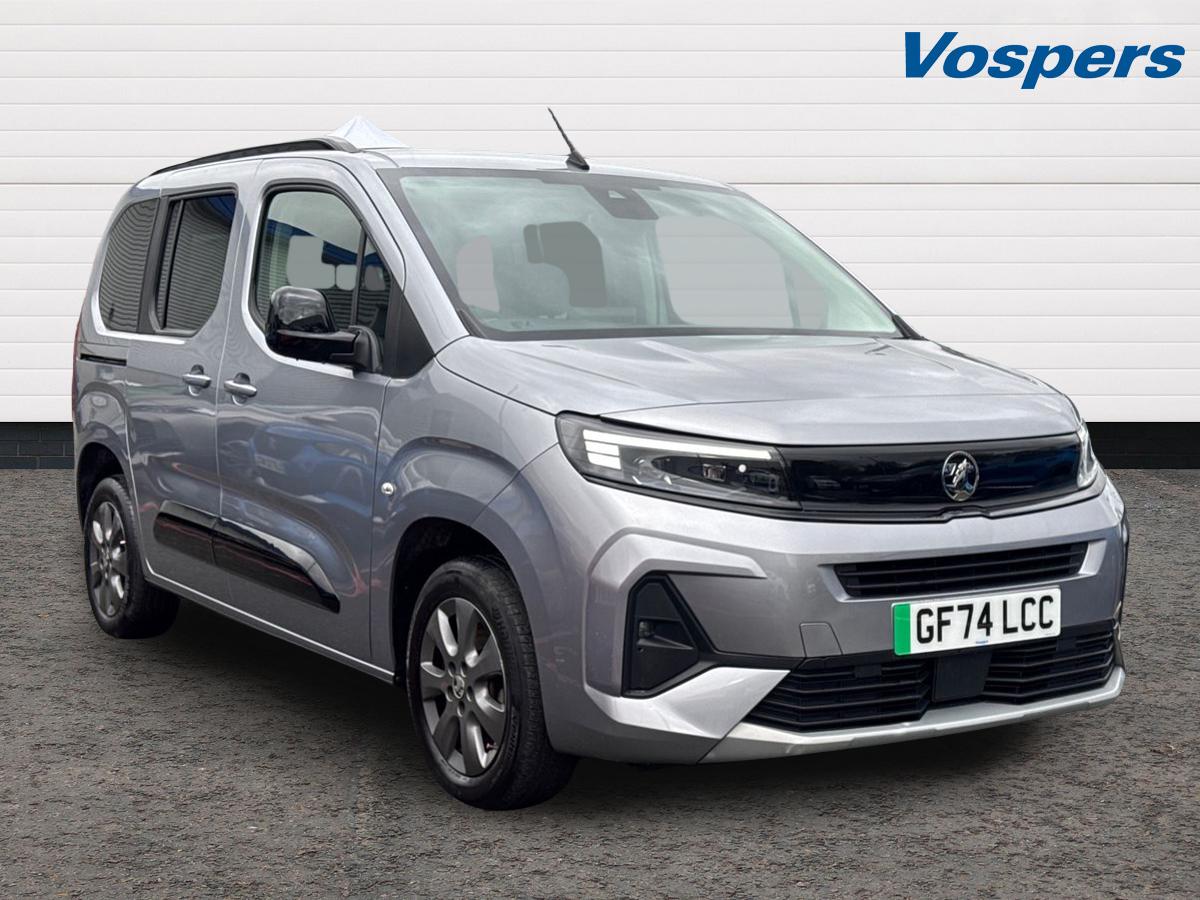 Main listing image - Vauxhall Combo Life-e