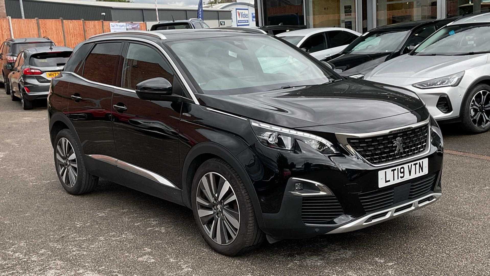 Main listing image - Peugeot 3008