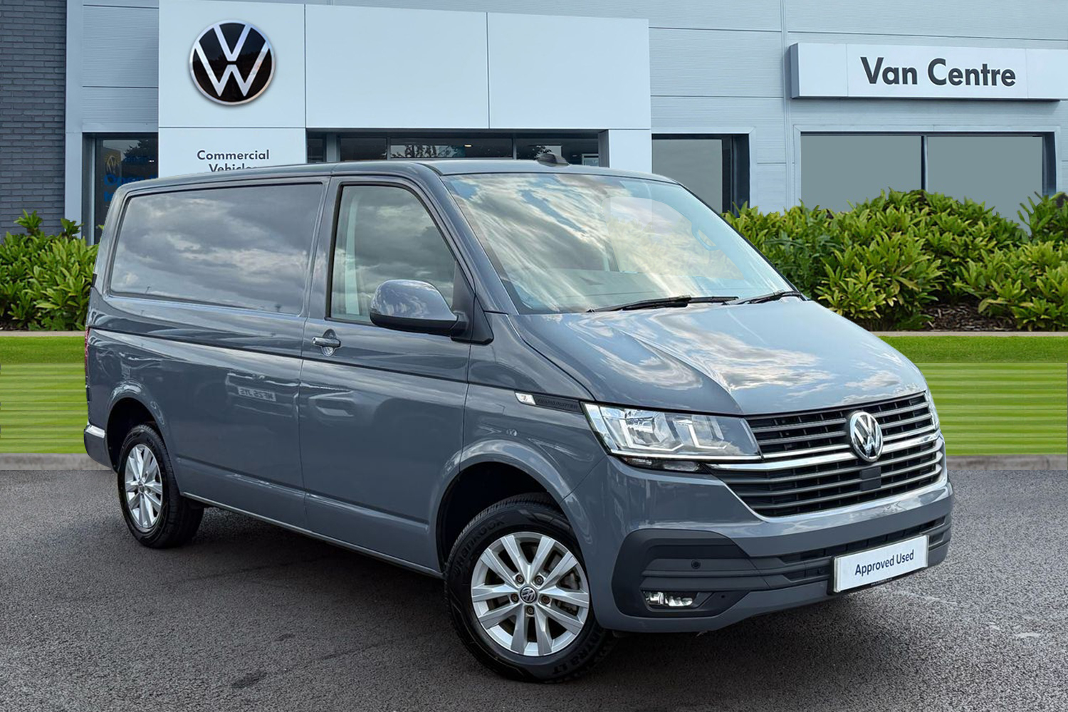 Main listing image - Volkswagen Transporter