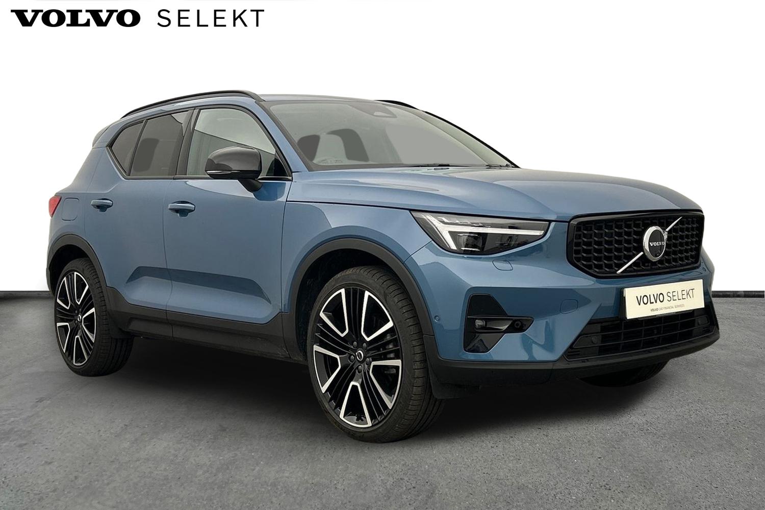 Main listing image - Volvo XC40
