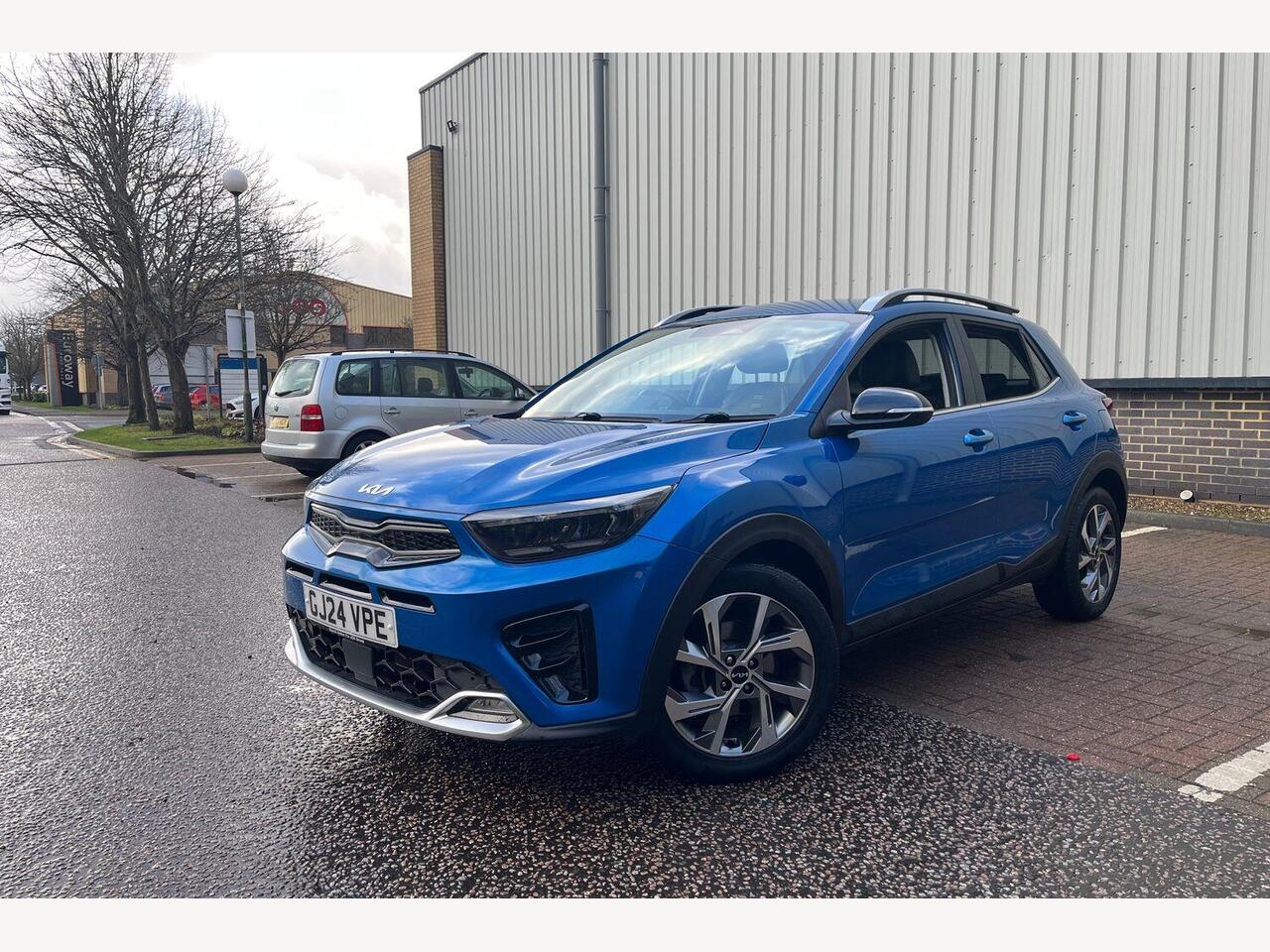 Main listing image - Kia Stonic