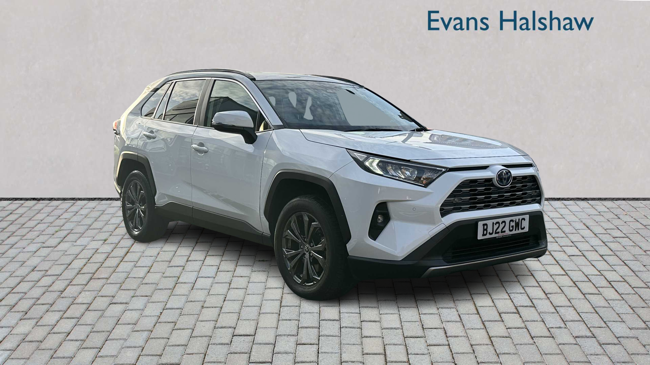 Main listing image - Toyota RAV4