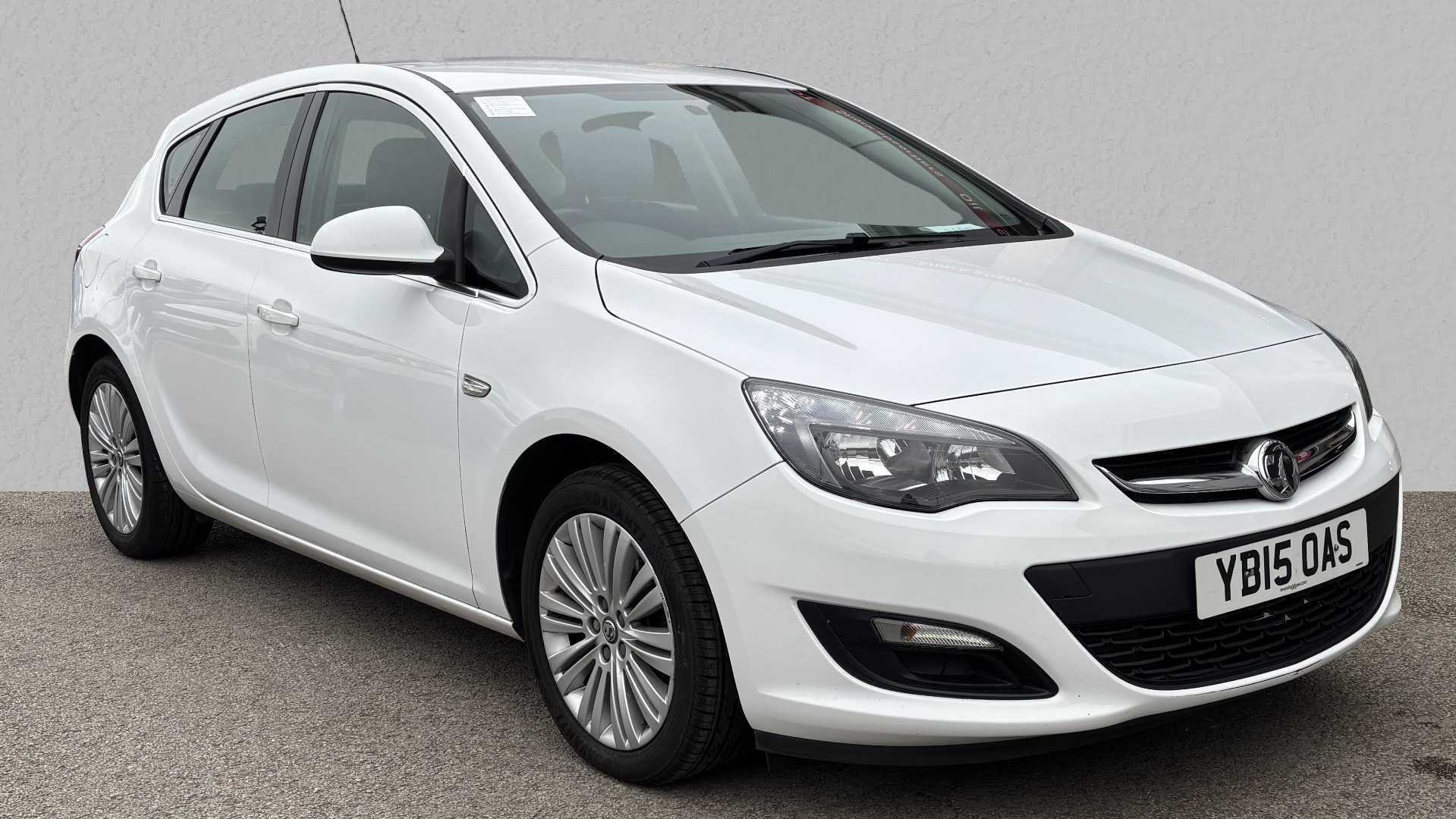 Main listing image - Vauxhall Astra