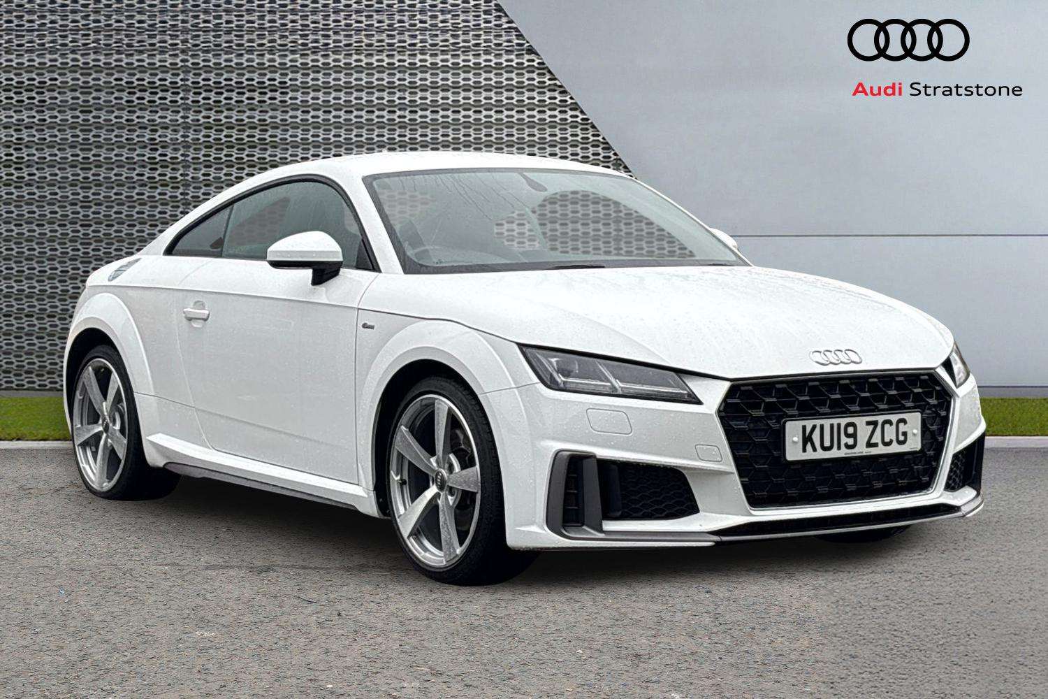 Main listing image - Audi TT