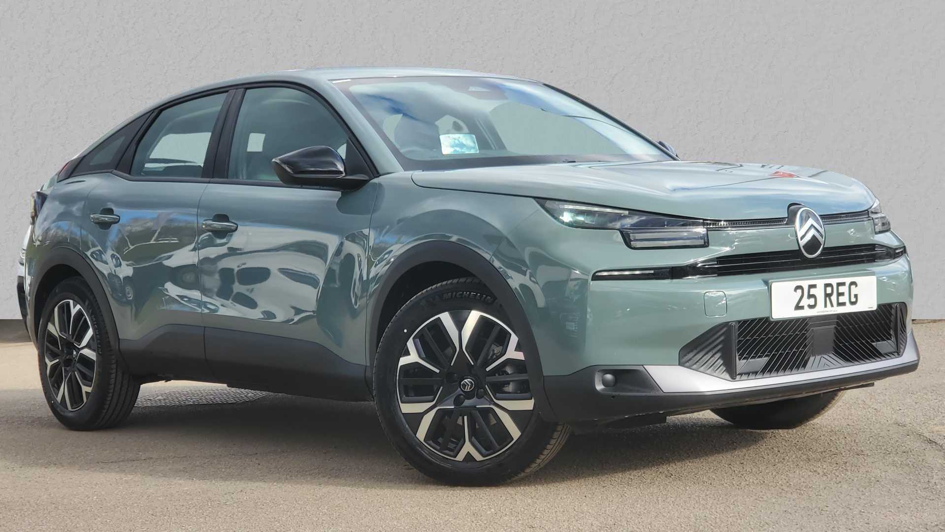 Main listing image - Citroen C4