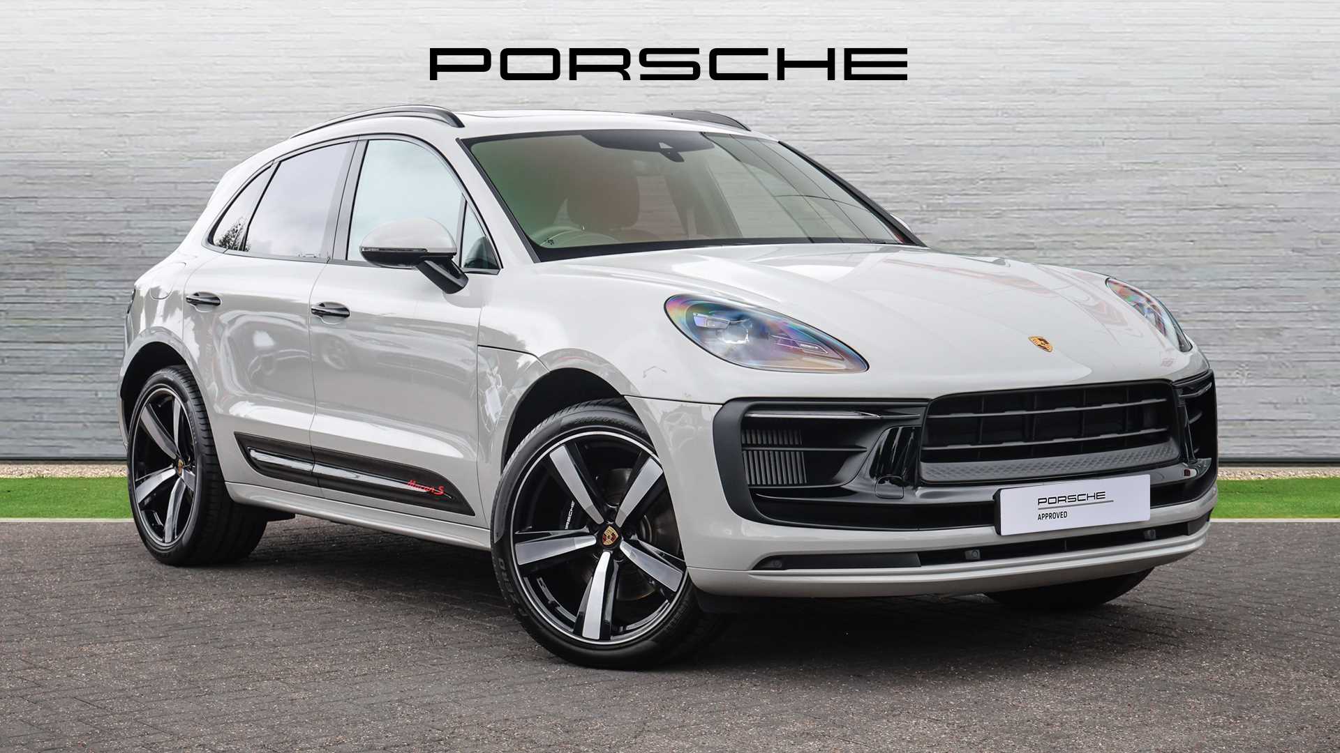 Main listing image - Porsche Macan