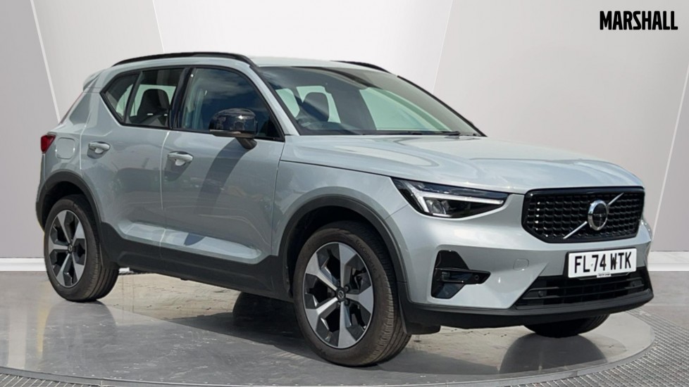 Main listing image - Volvo XC40