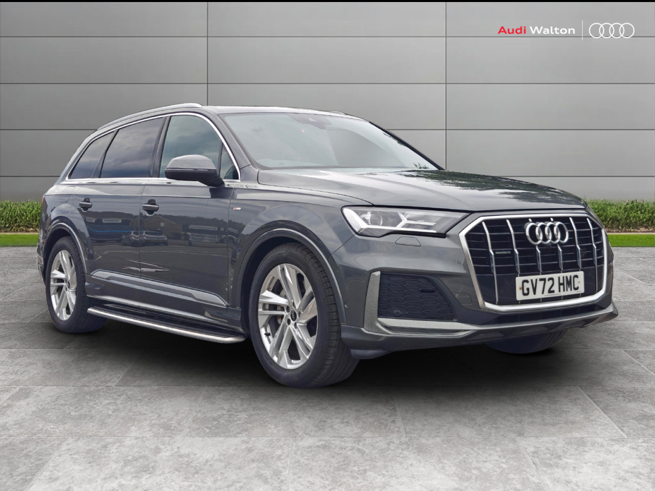 Main listing image - Audi Q7