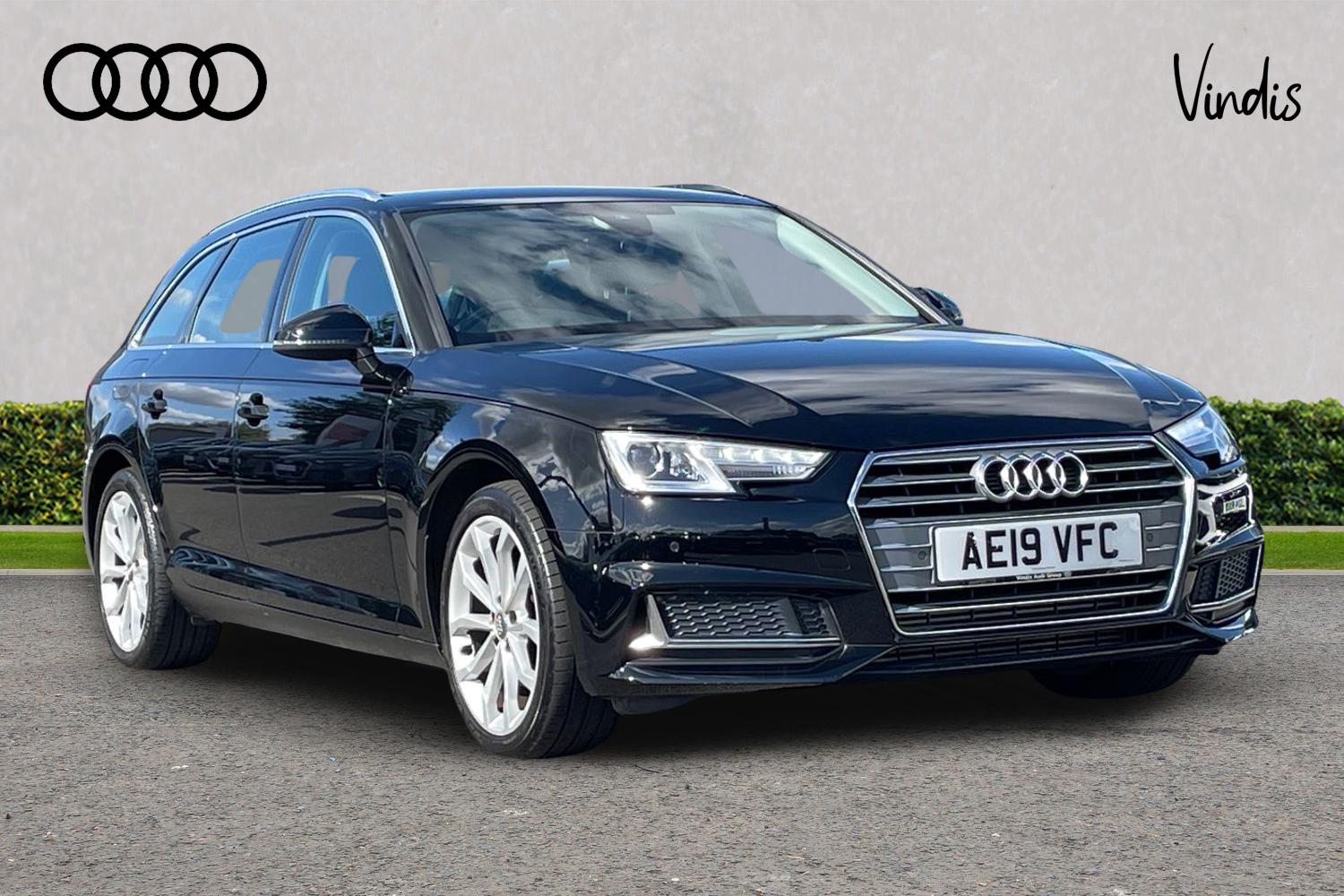 Main listing image - Audi A4