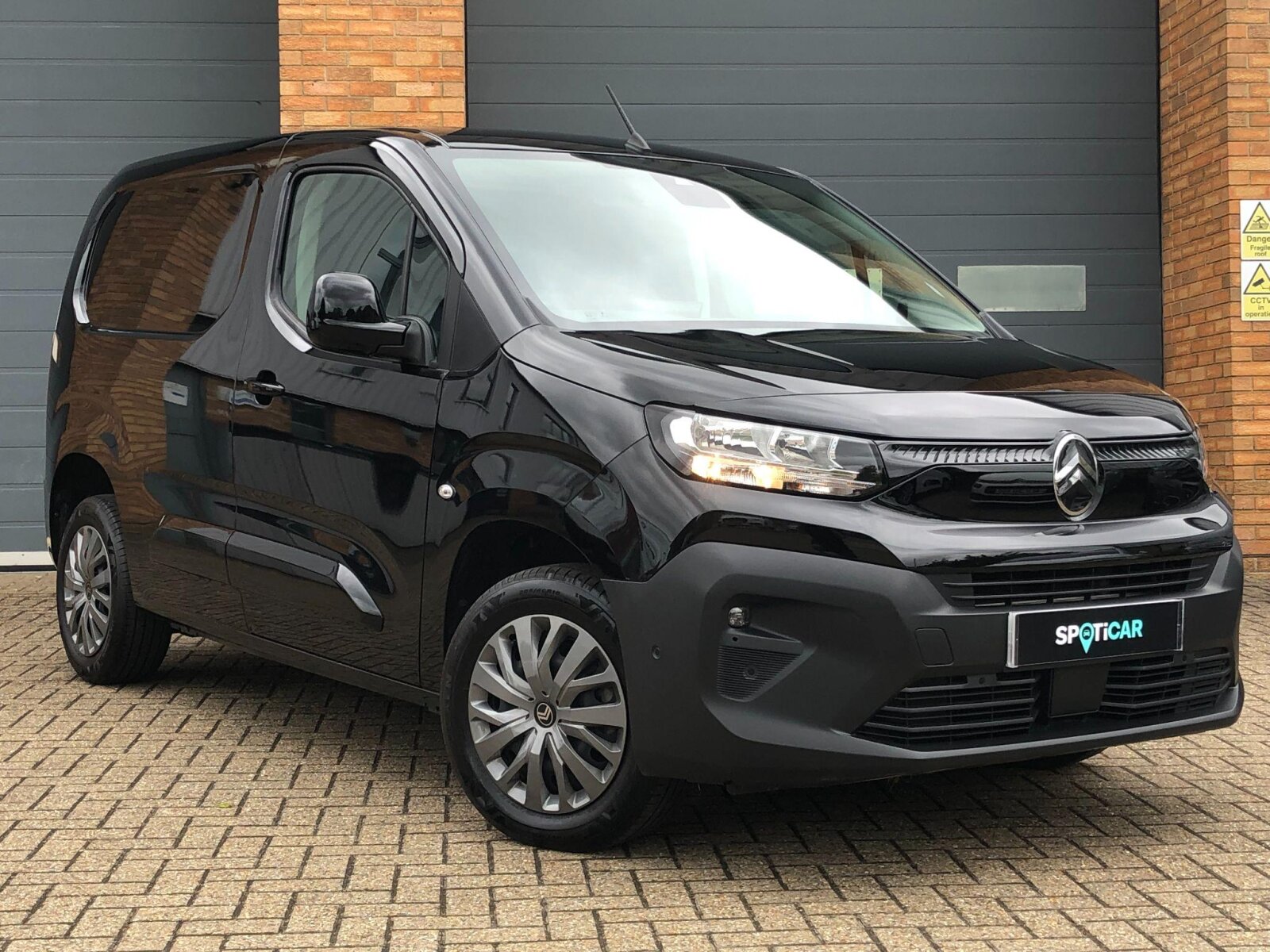 Main listing image - Citroen Berlingo Van