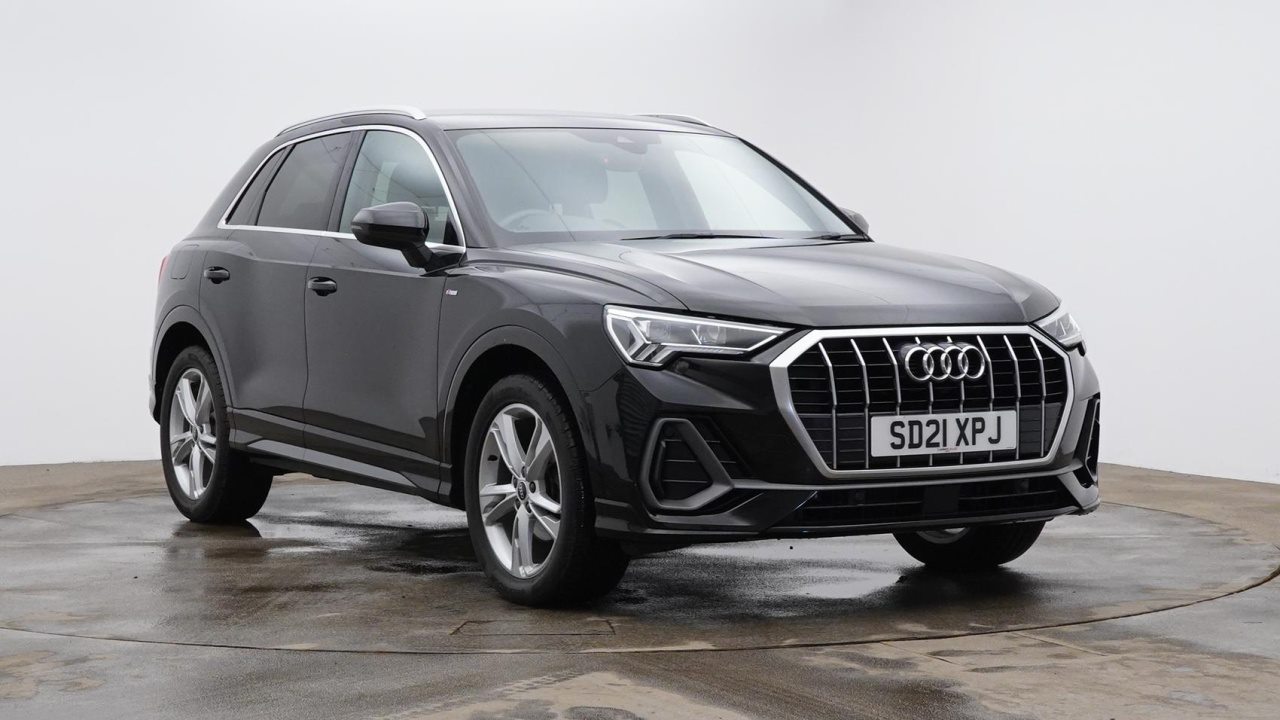Main listing image - Audi Q3