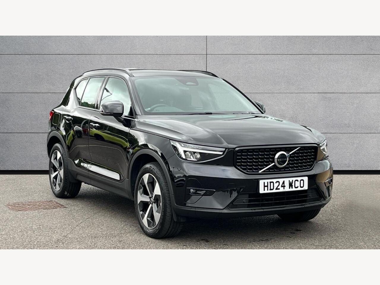 Main listing image - Volvo XC40