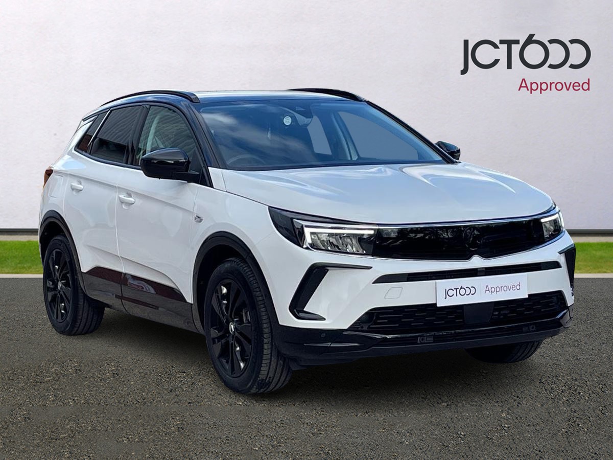 Main listing image - Vauxhall Grandland