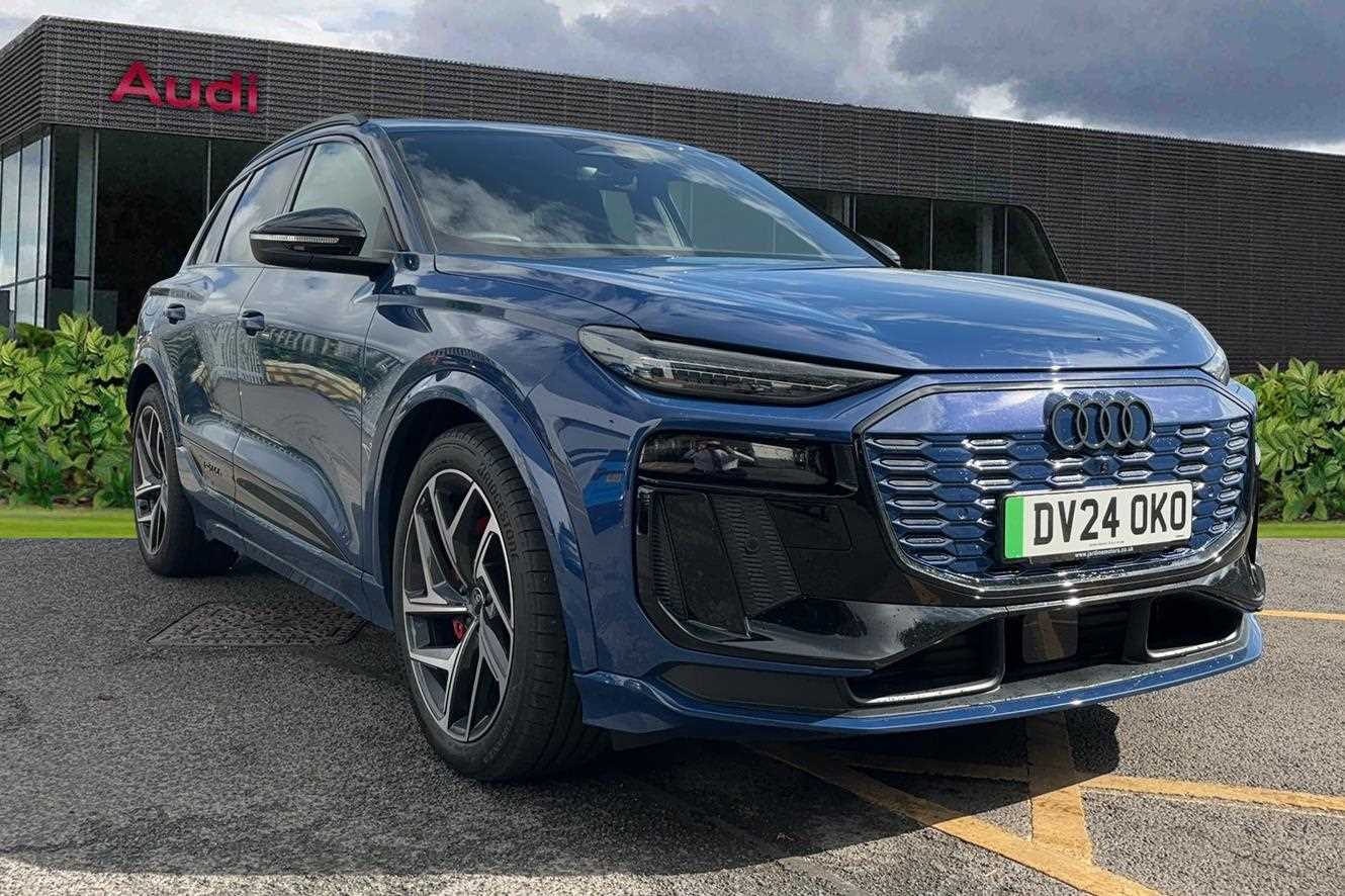 Main listing image - Audi Q6 e-tron