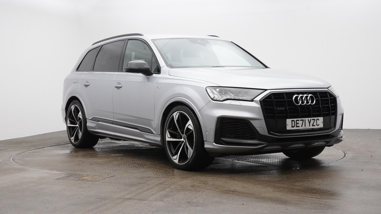 Main listing image - Audi Q7