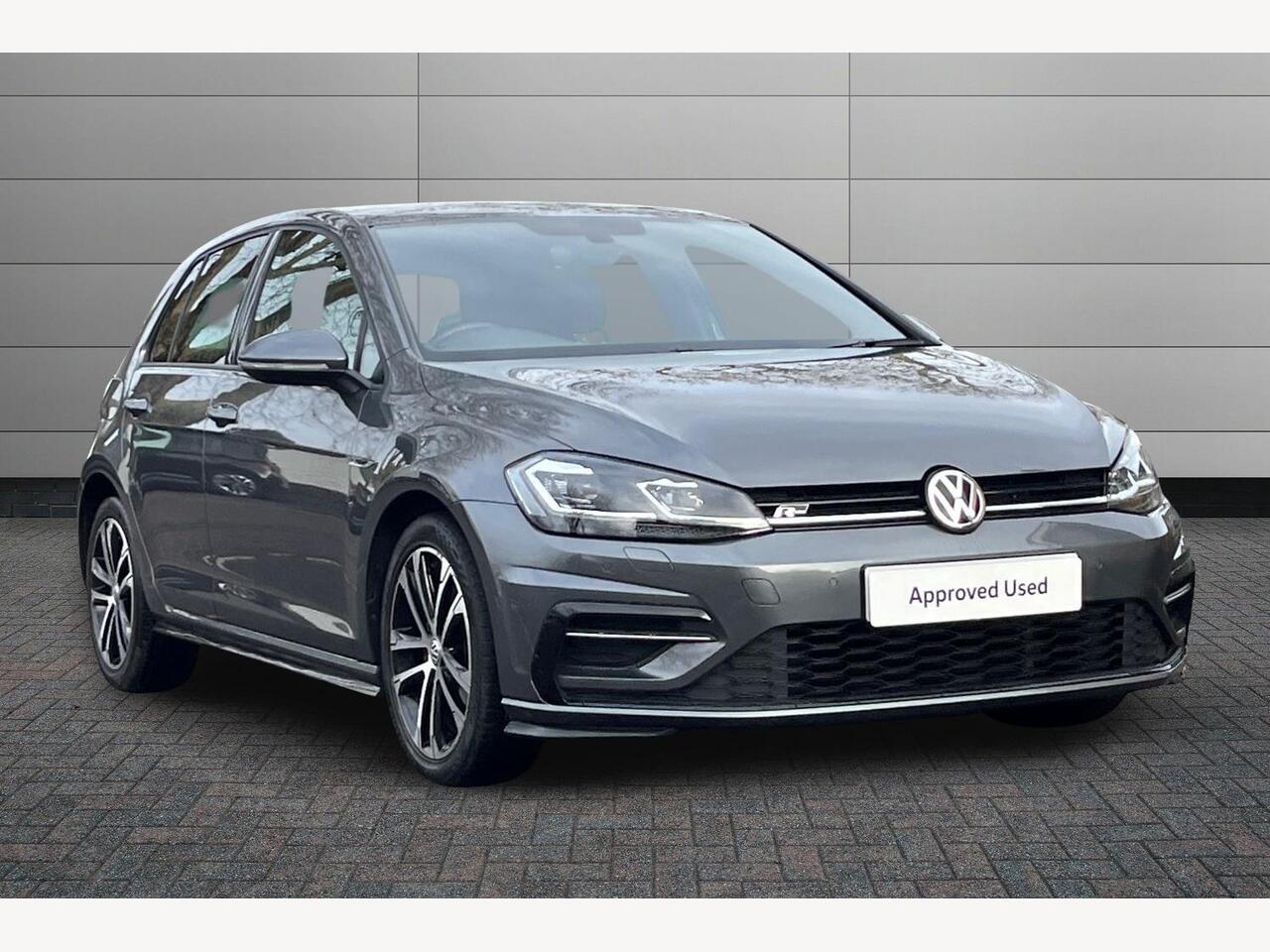 Main listing image - Volkswagen Golf