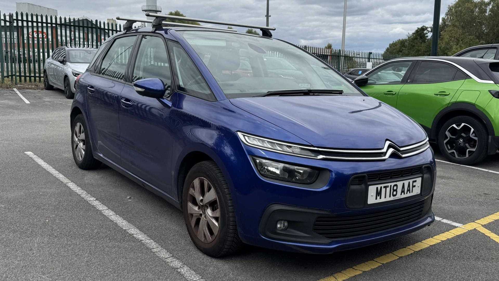 Main listing image - Citroen C4 SpaceTourer
