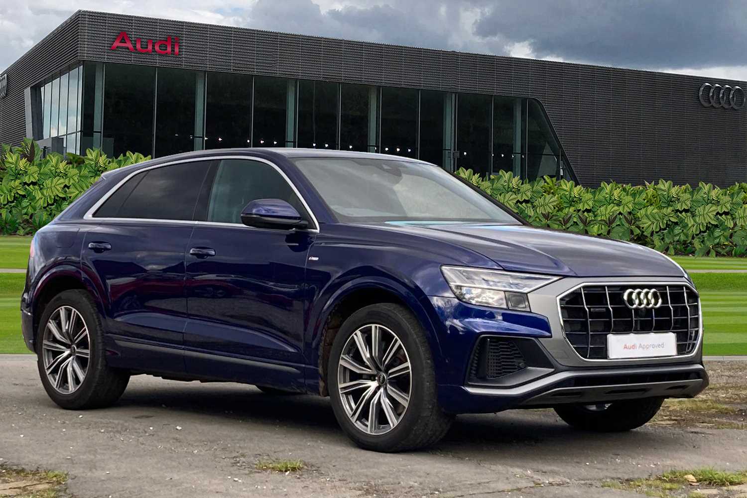 Main listing image - Audi Q8