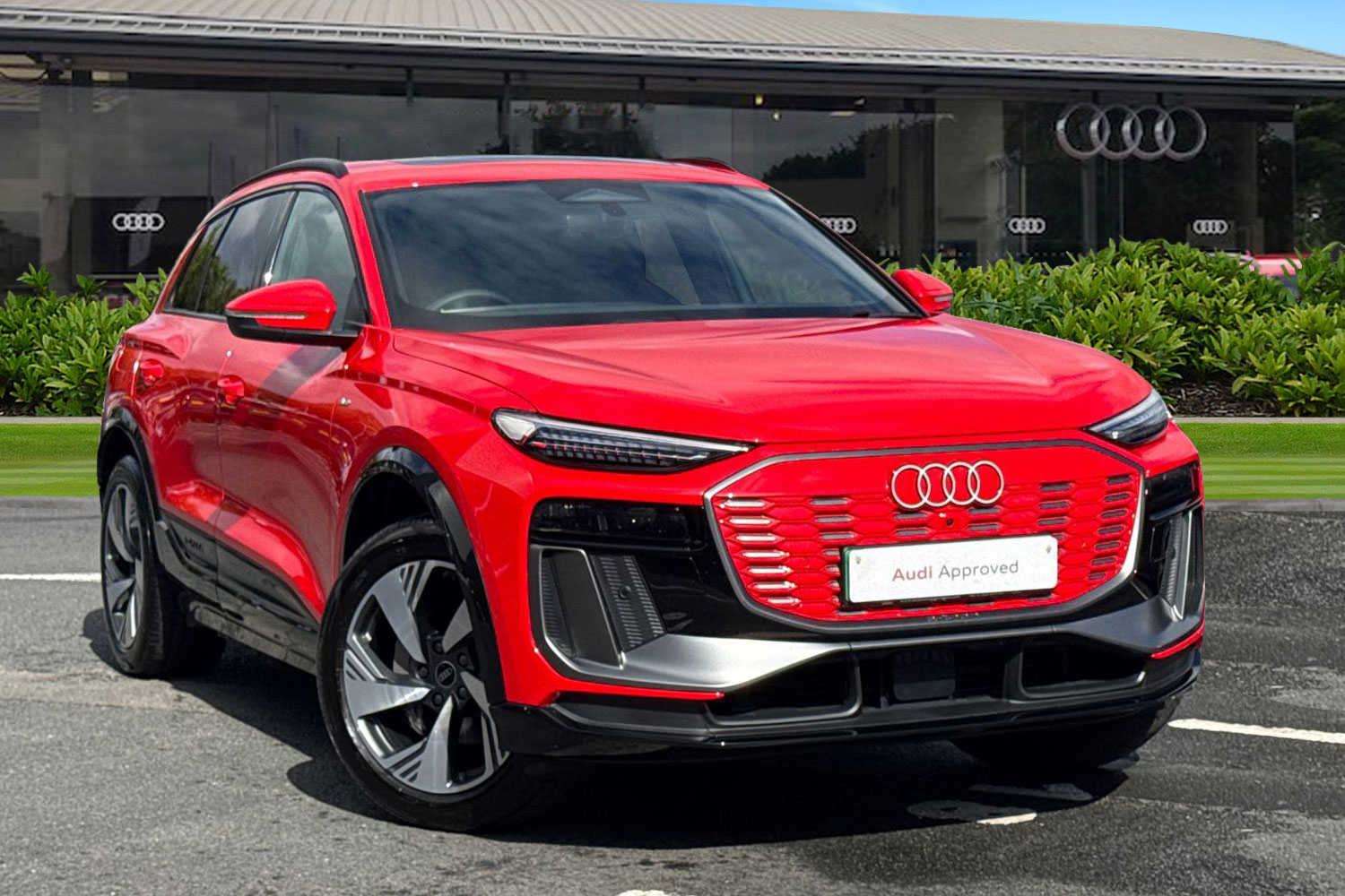 Main listing image - Audi Q6 e-tron
