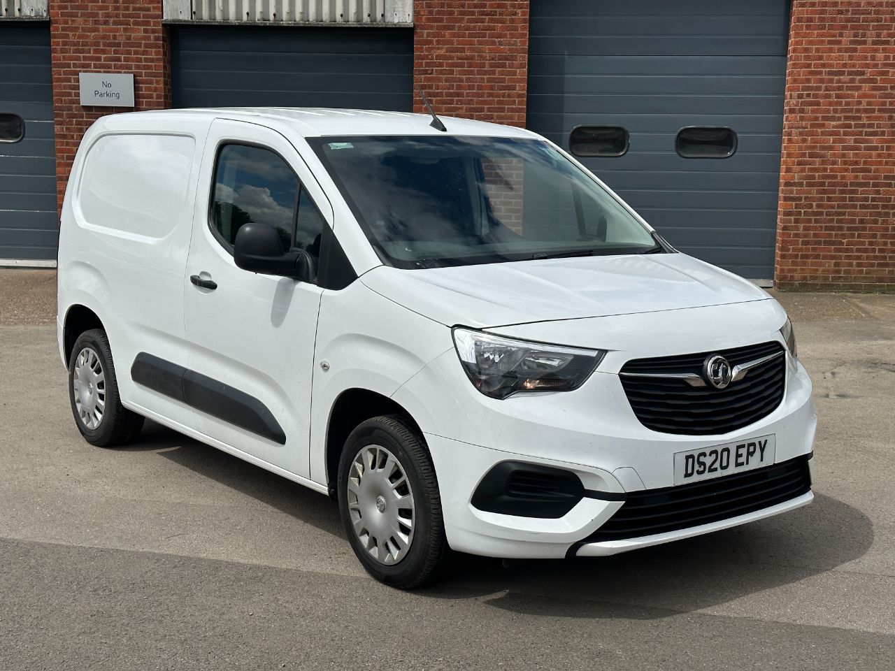 Main listing image - Vauxhall Combo Cargo