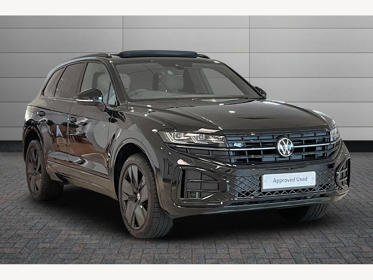 Main listing image - Volkswagen Touareg
