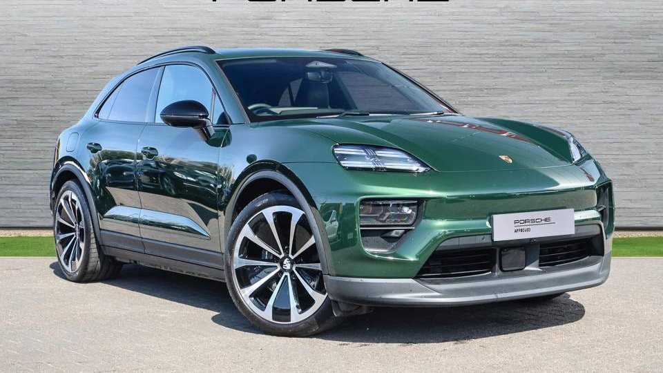 Main listing image - Porsche Macan