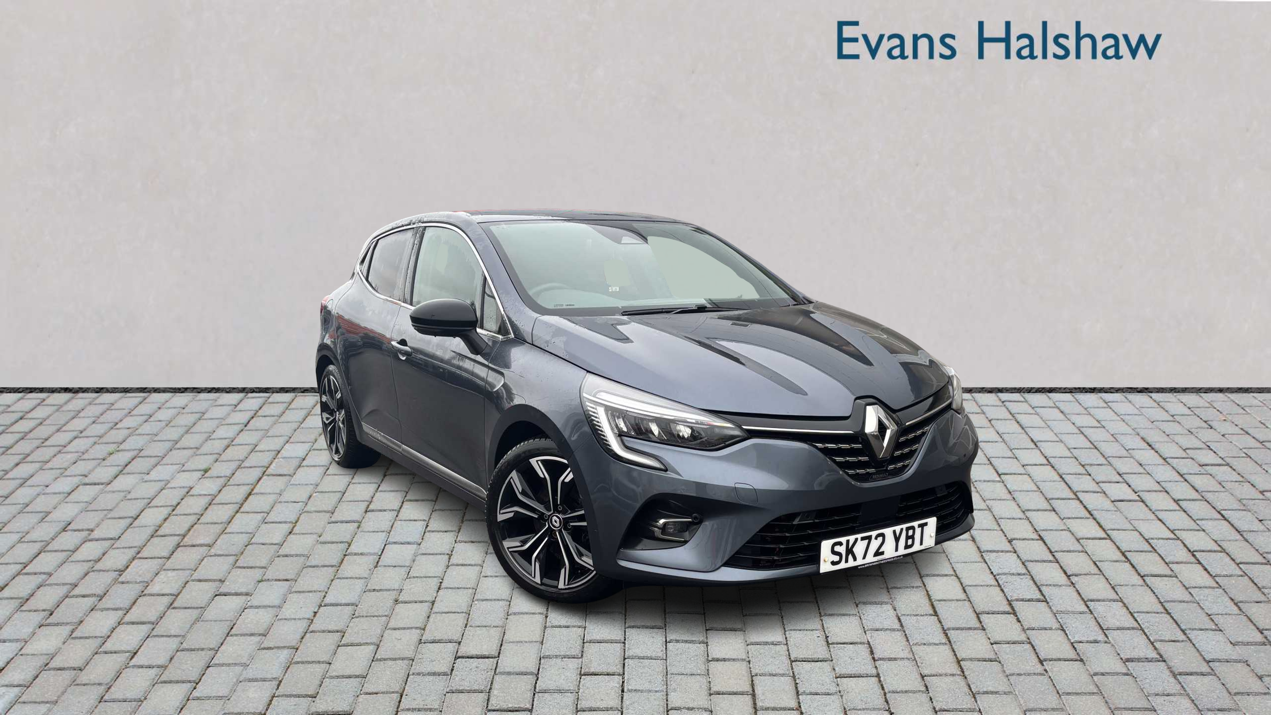 Main listing image - Renault Clio