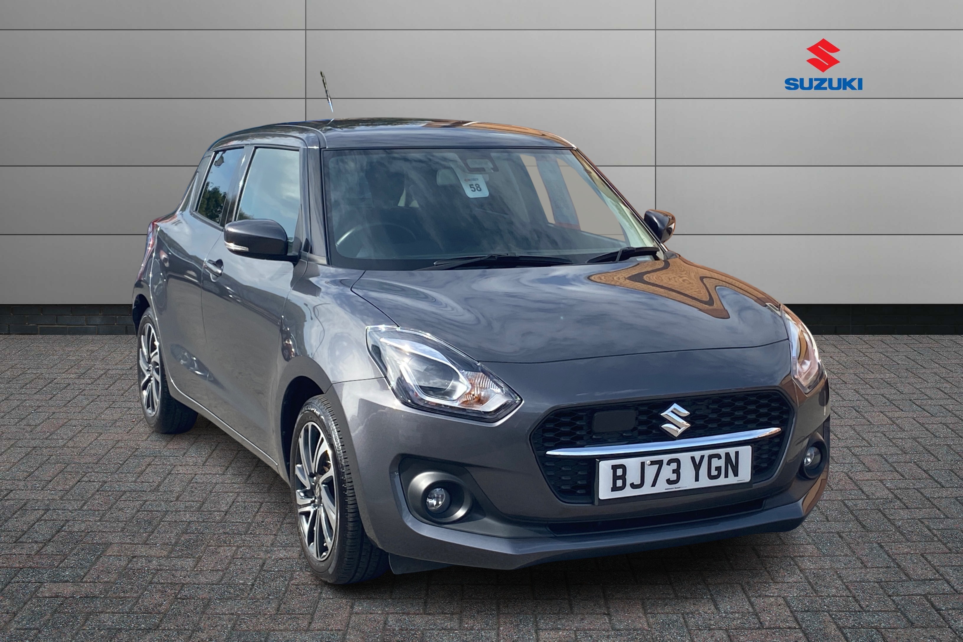 Main listing image - Suzuki Swift