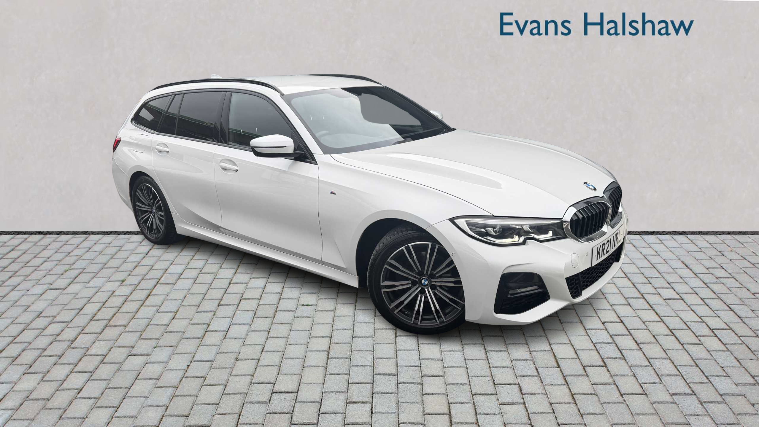 Main listing image - BMW 3 Series Touring