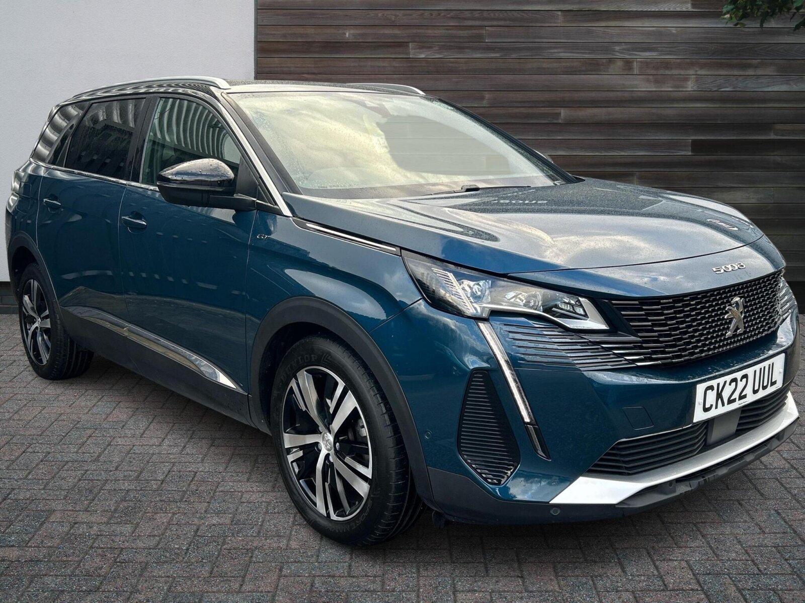 Main listing image - Peugeot 5008