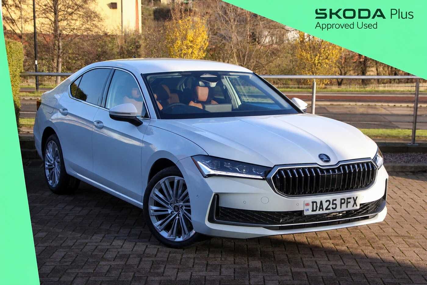 Main listing image - Skoda Superb